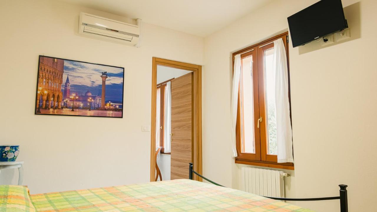 La Casa Di Nonna Agnese - Italian Homing Apartamento Padenghe sul Garda Exterior foto